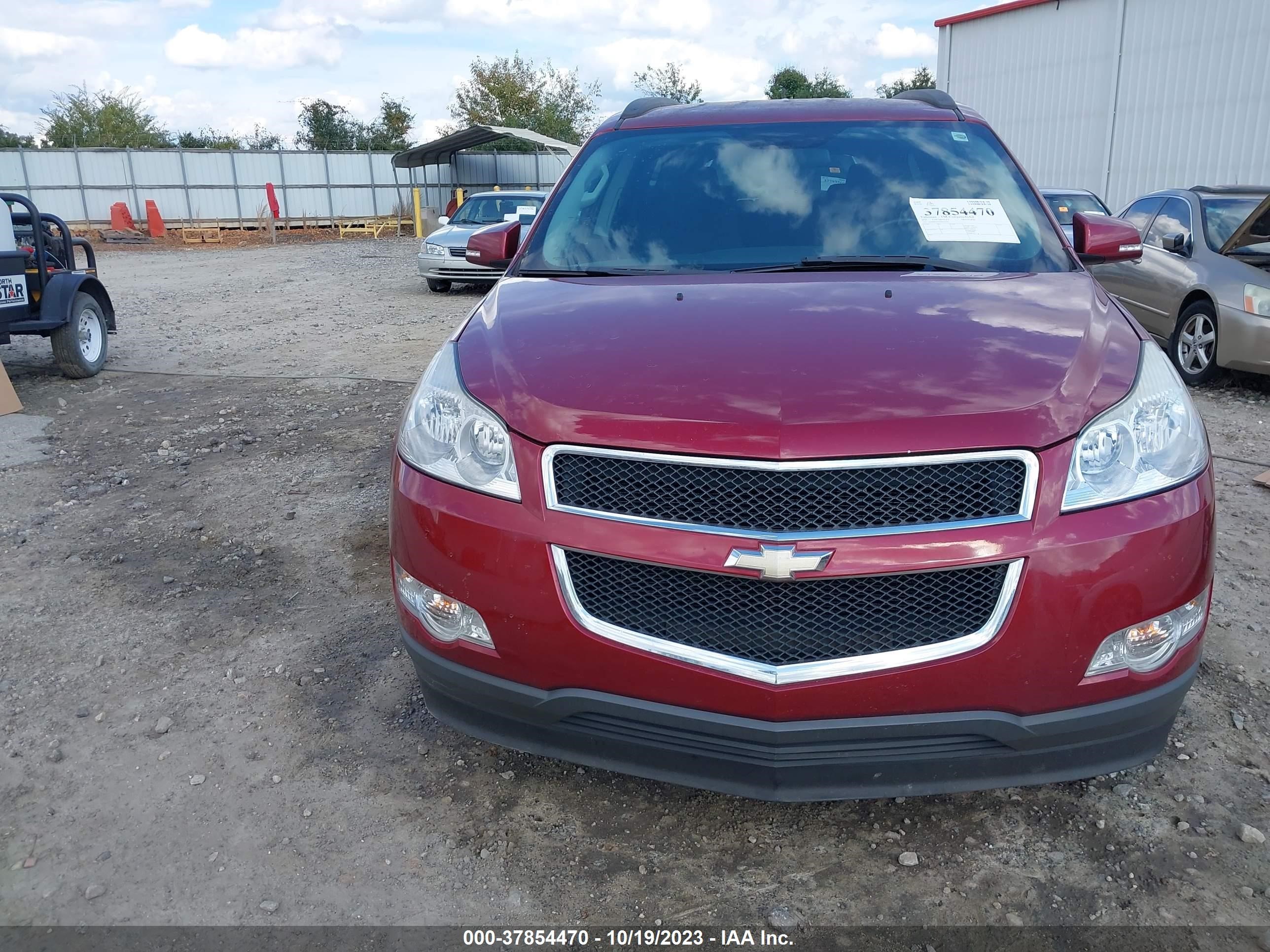 Photo 5 VIN: 1GNKRGED5BJ322530 - CHEVROLET TRAVERSE 