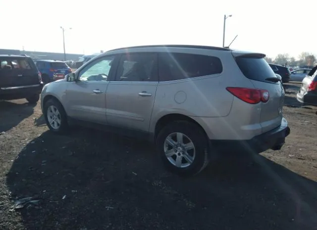 Photo 2 VIN: 1GNKRGED6BJ204437 - CHEVROLET TRAVERSE 