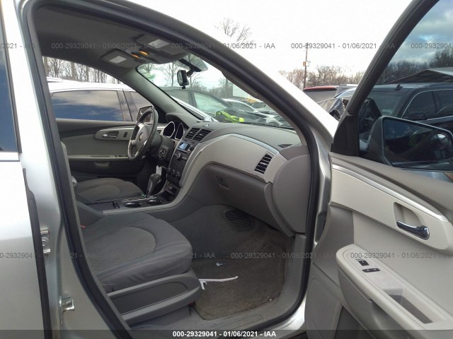 Photo 4 VIN: 1GNKRGED7CJ207381 - CHEVROLET TRAVERSE 