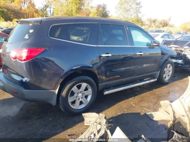 Photo 3 VIN: 1GNKRGED8BJ181808 - CHEVROLET TRAVERSE 