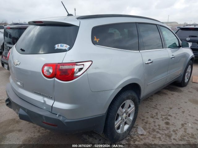 Photo 3 VIN: 1GNKRGED8BJ370314 - CHEVROLET TRAVERSE 