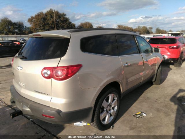 Photo 3 VIN: 1GNKRGEDXCJ203230 - CHEVROLET TRAVERSE 