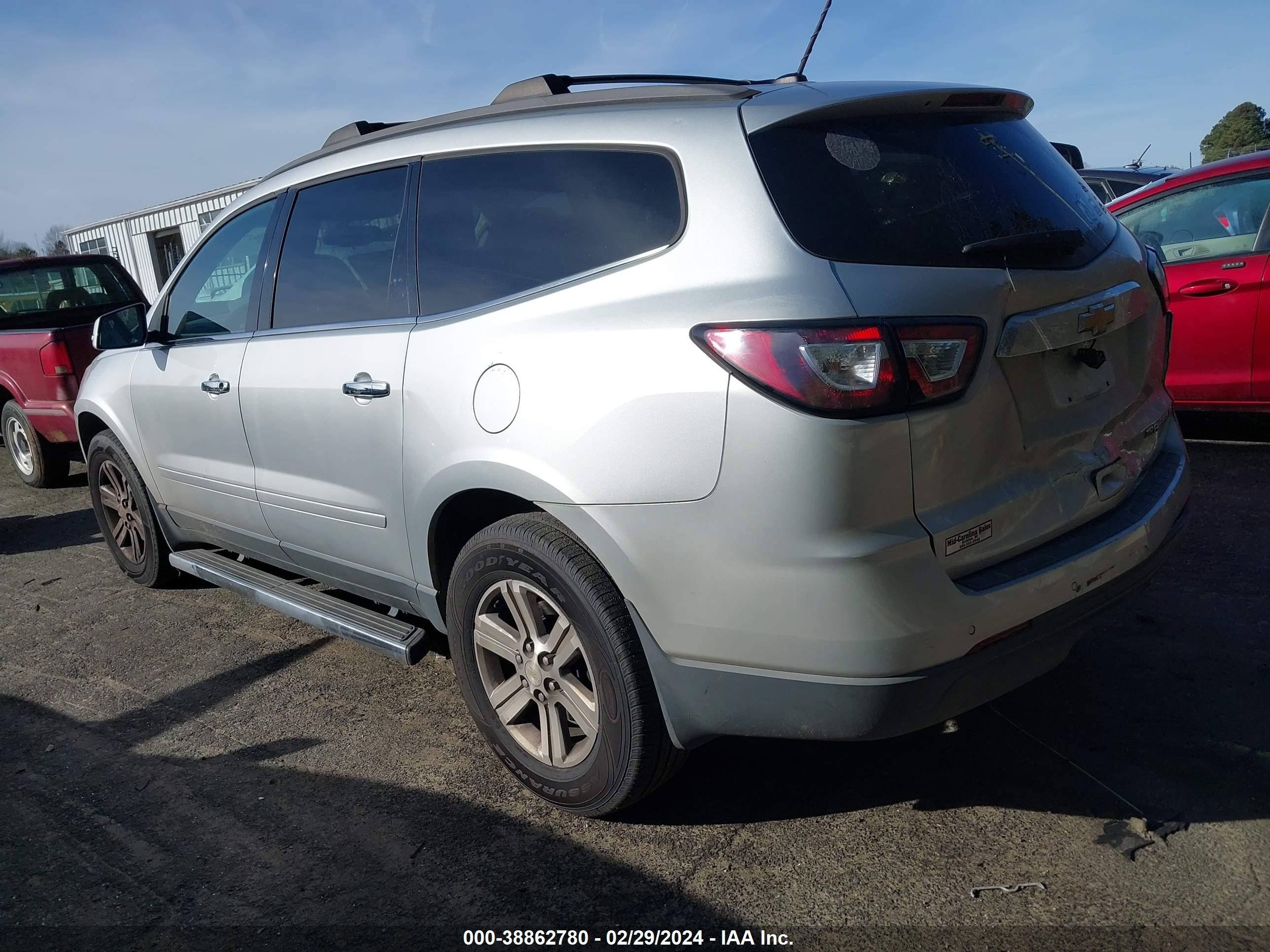 Photo 2 VIN: 1GNKRGKD0DJ163567 - CHEVROLET TRAVERSE 