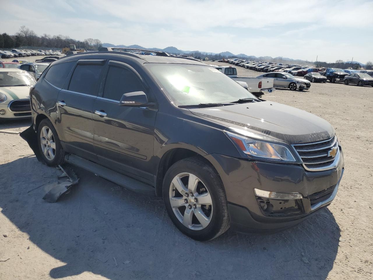 Photo 3 VIN: 1GNKRGKD0GJ296141 - CHEVROLET TRAVERSE 