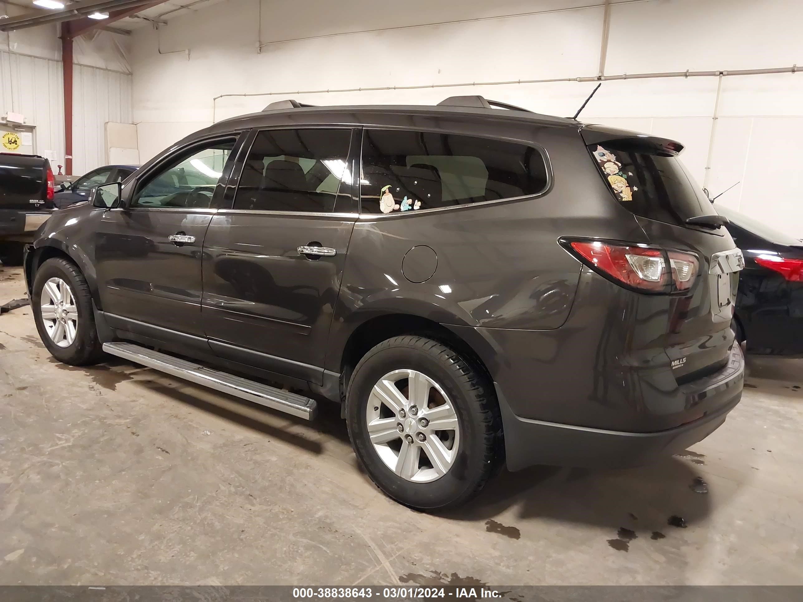 Photo 2 VIN: 1GNKRGKD1EJ129378 - CHEVROLET TRAVERSE 