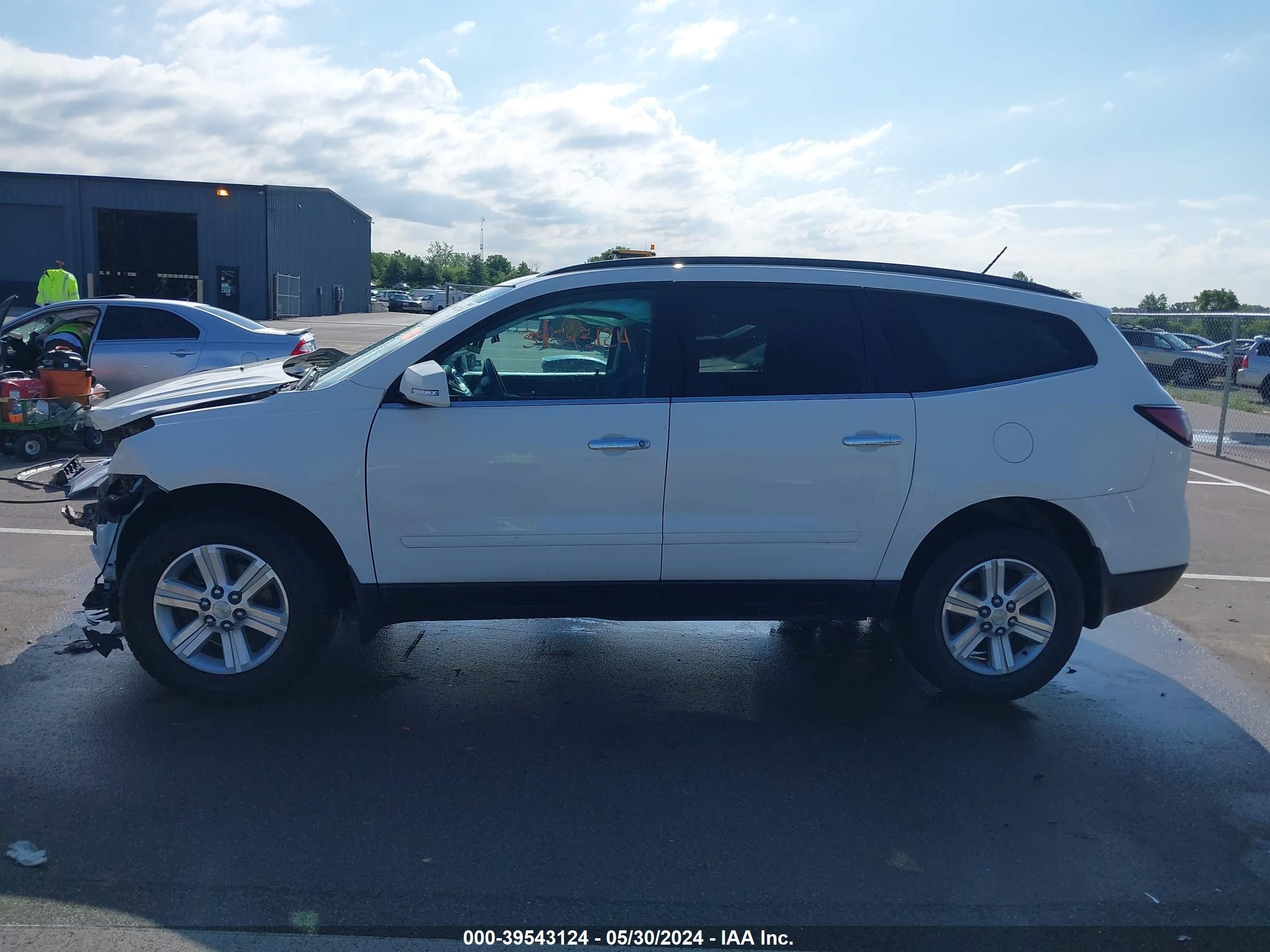 Photo 14 VIN: 1GNKRGKD1EJ315390 - CHEVROLET TRAVERSE 