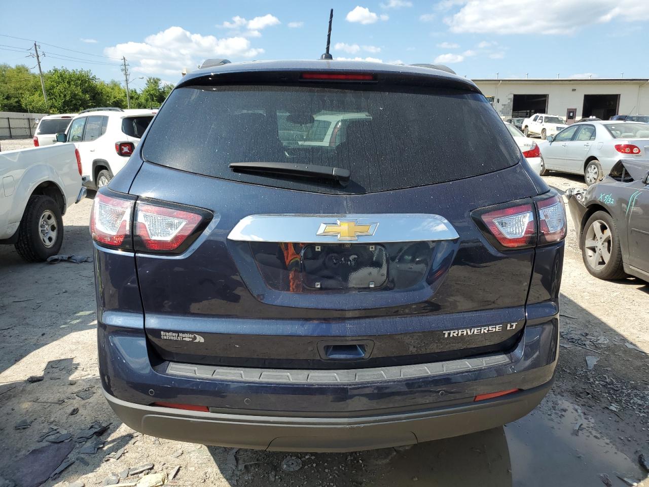 Photo 5 VIN: 1GNKRGKD1FJ340811 - CHEVROLET TRAVERSE 