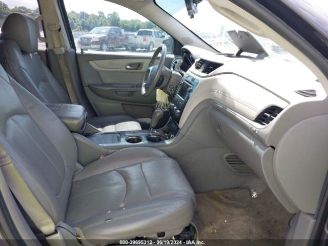 Photo 4 VIN: 1GNKRGKD1GJ262984 - CHEVROLET TRAVERSE 