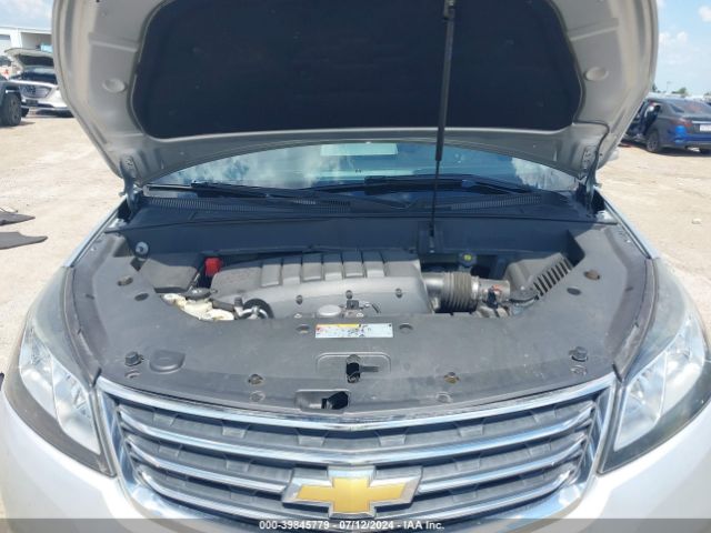 Photo 9 VIN: 1GNKRGKD1HJ268821 - CHEVROLET TRAVERSE 