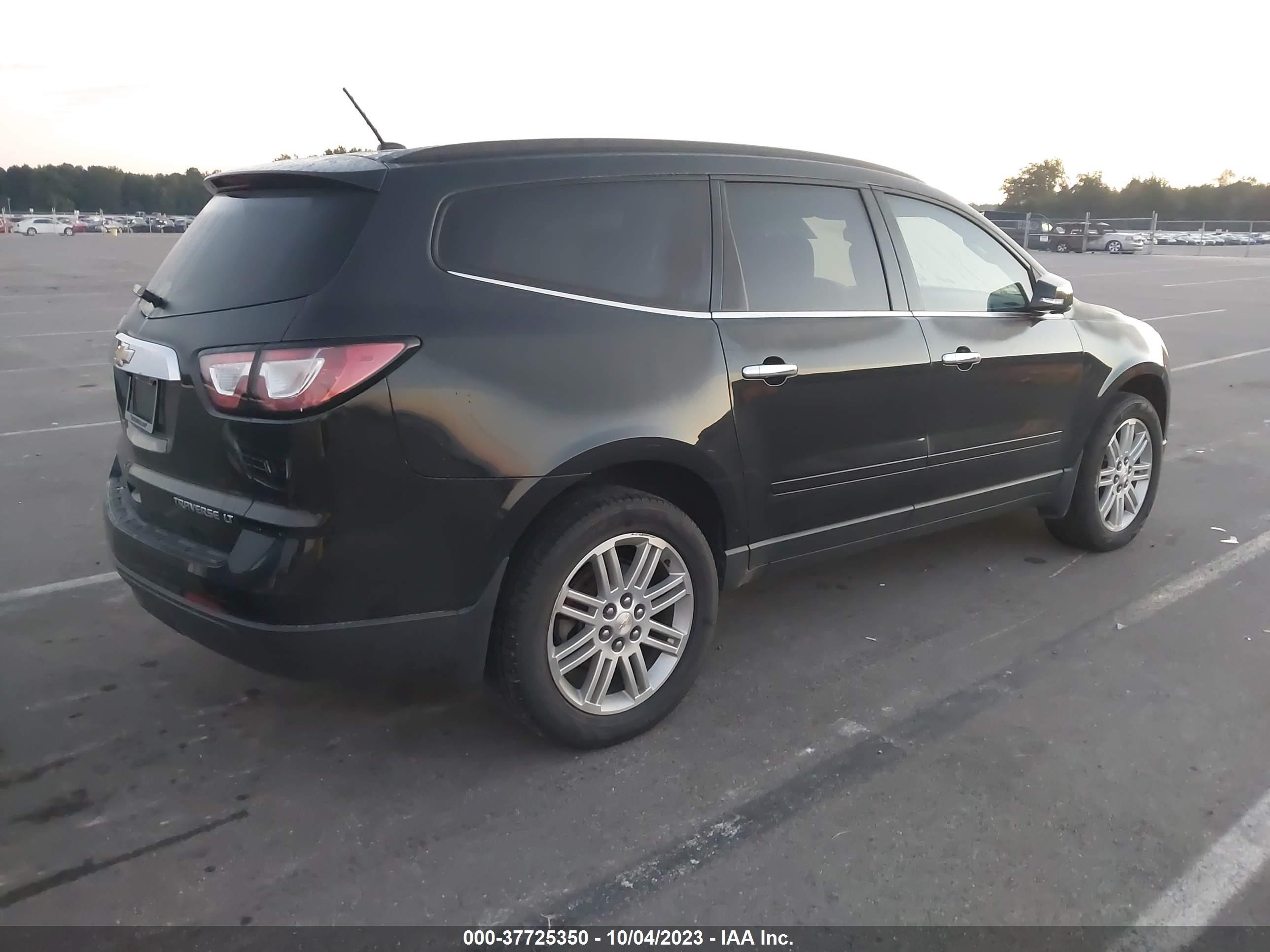 Photo 3 VIN: 1GNKRGKD2FJ295569 - CHEVROLET TRAVERSE 