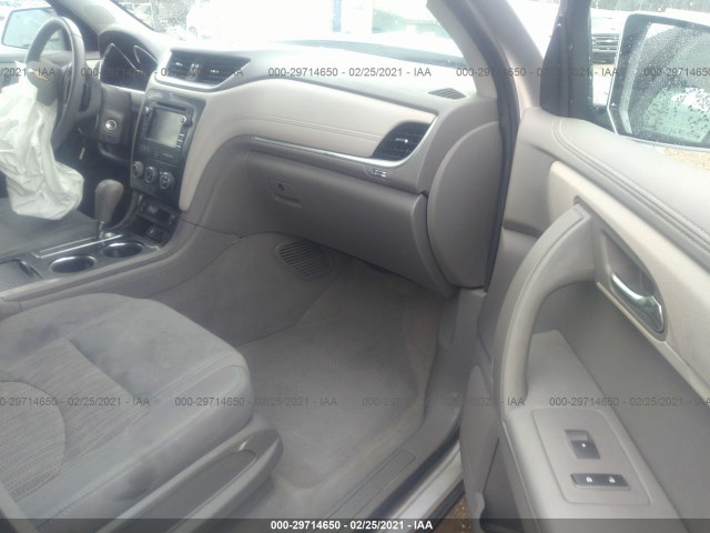 Photo 4 VIN: 1GNKRGKD2GJ270012 - CHEVROLET TRAVERSE 