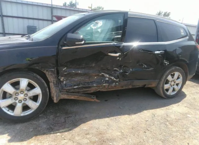 Photo 5 VIN: 1GNKRGKD2HJ147327 - CHEVROLET TRAVERSE 