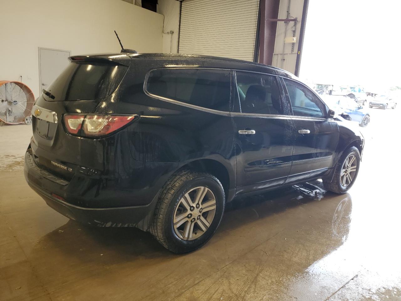 Photo 17 VIN: 1GNKRGKD3GJ261707 - CHEVROLET TRAVERSE 