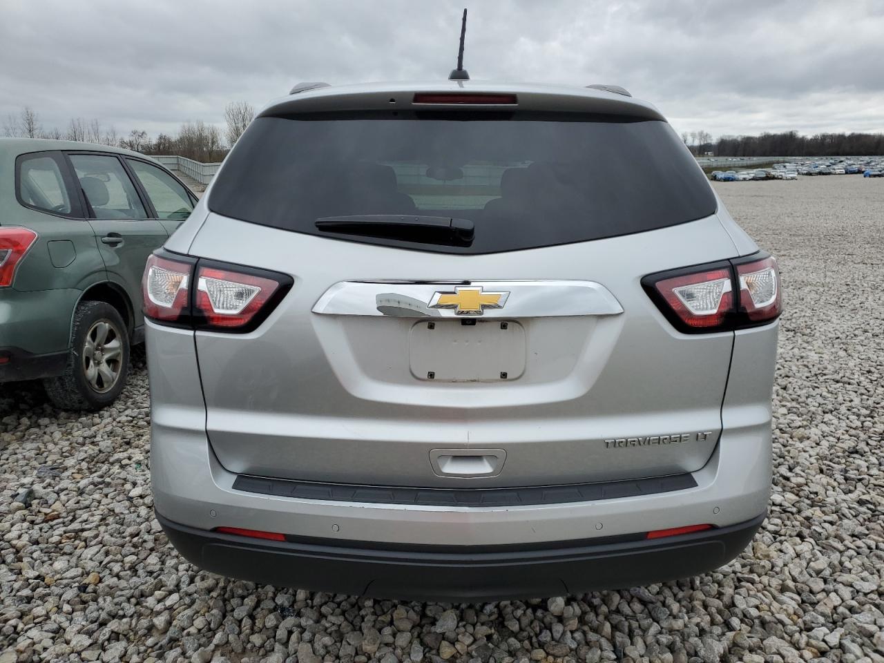 Photo 5 VIN: 1GNKRGKD3HJ205364 - CHEVROLET TRAVERSE 