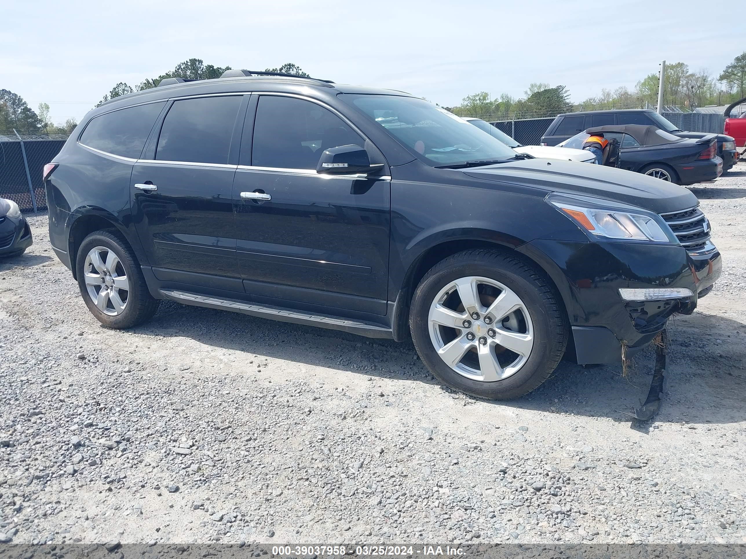 Photo 12 VIN: 1GNKRGKD3HJ311989 - CHEVROLET TRAVERSE 