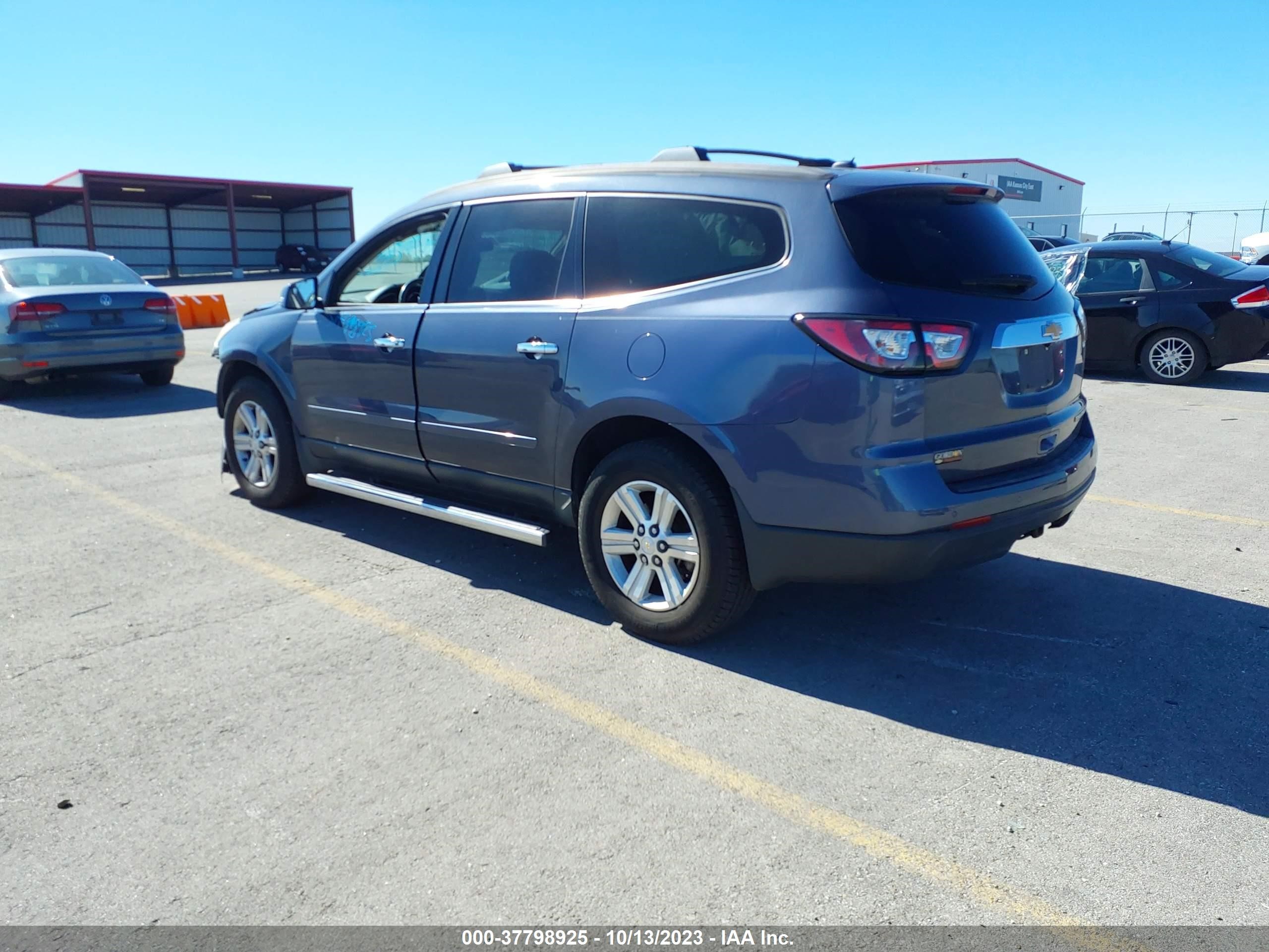 Photo 2 VIN: 1GNKRGKD6DJ183077 - CHEVROLET TRAVERSE 