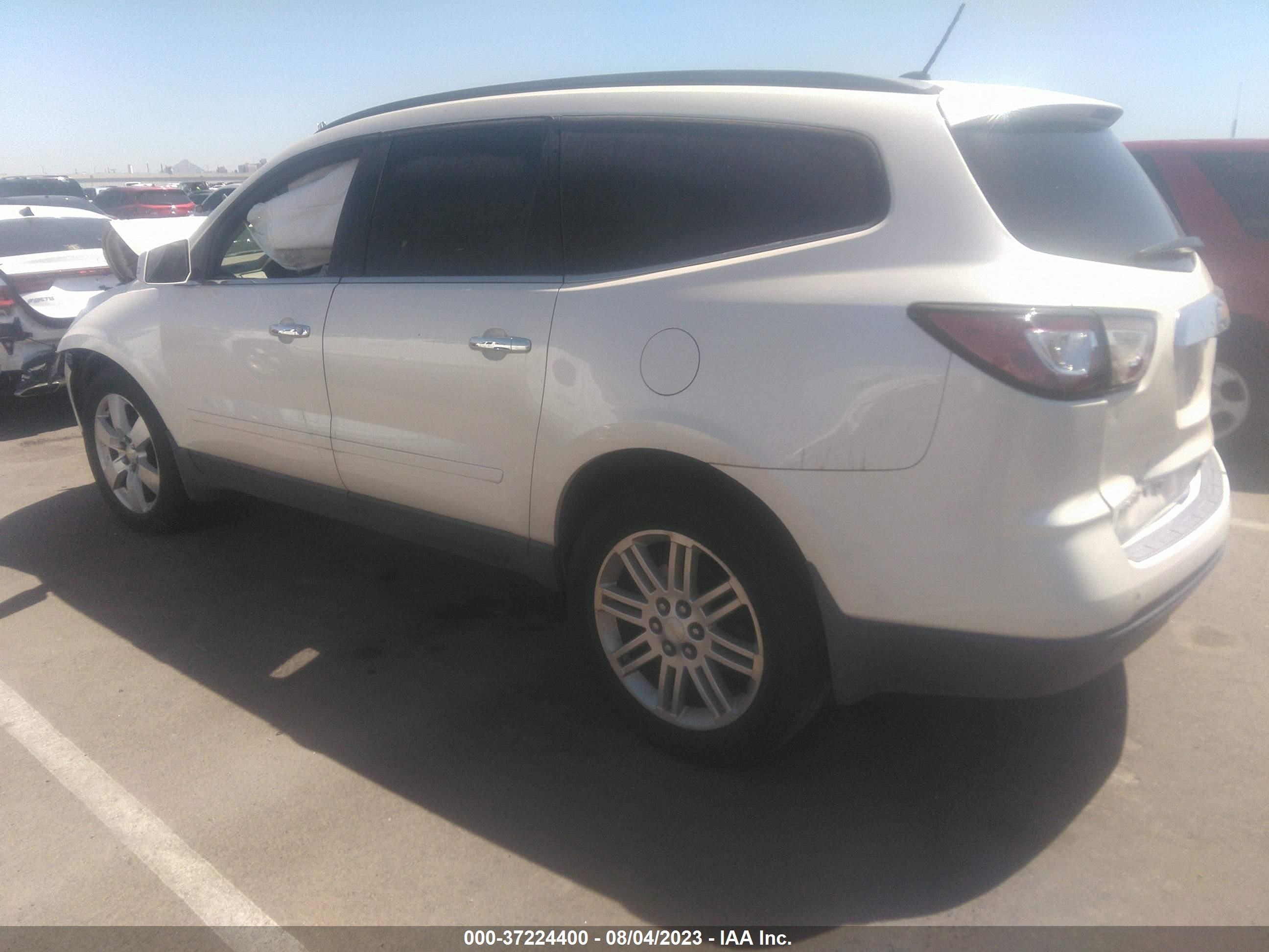 Photo 12 VIN: 1GNKRGKD6F1J25702 - CHEVROLET TRAVERSE 