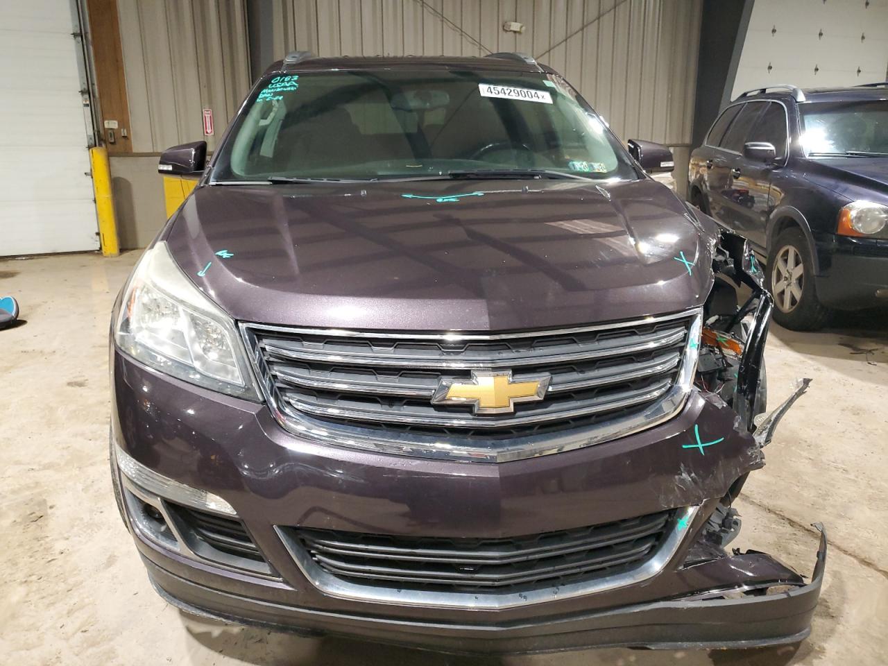 Photo 4 VIN: 1GNKRGKD7FJ111811 - CHEVROLET TRAVERSE 