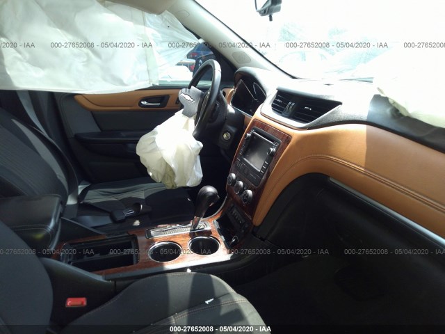 Photo 4 VIN: 1GNKRGKD8EJ353182 - CHEVROLET TRAVERSE 