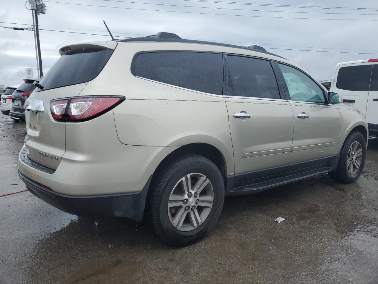 Photo 2 VIN: 1GNKRGKD9GJ259329 - CHEVROLET TRAVERSE 