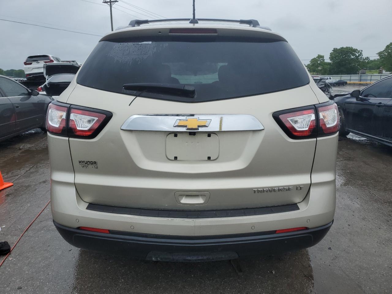 Photo 5 VIN: 1GNKRGKD9GJ259329 - CHEVROLET TRAVERSE 