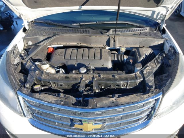 Photo 9 VIN: 1GNKRHKD1FJ227592 - CHEVROLET TRAVERSE 