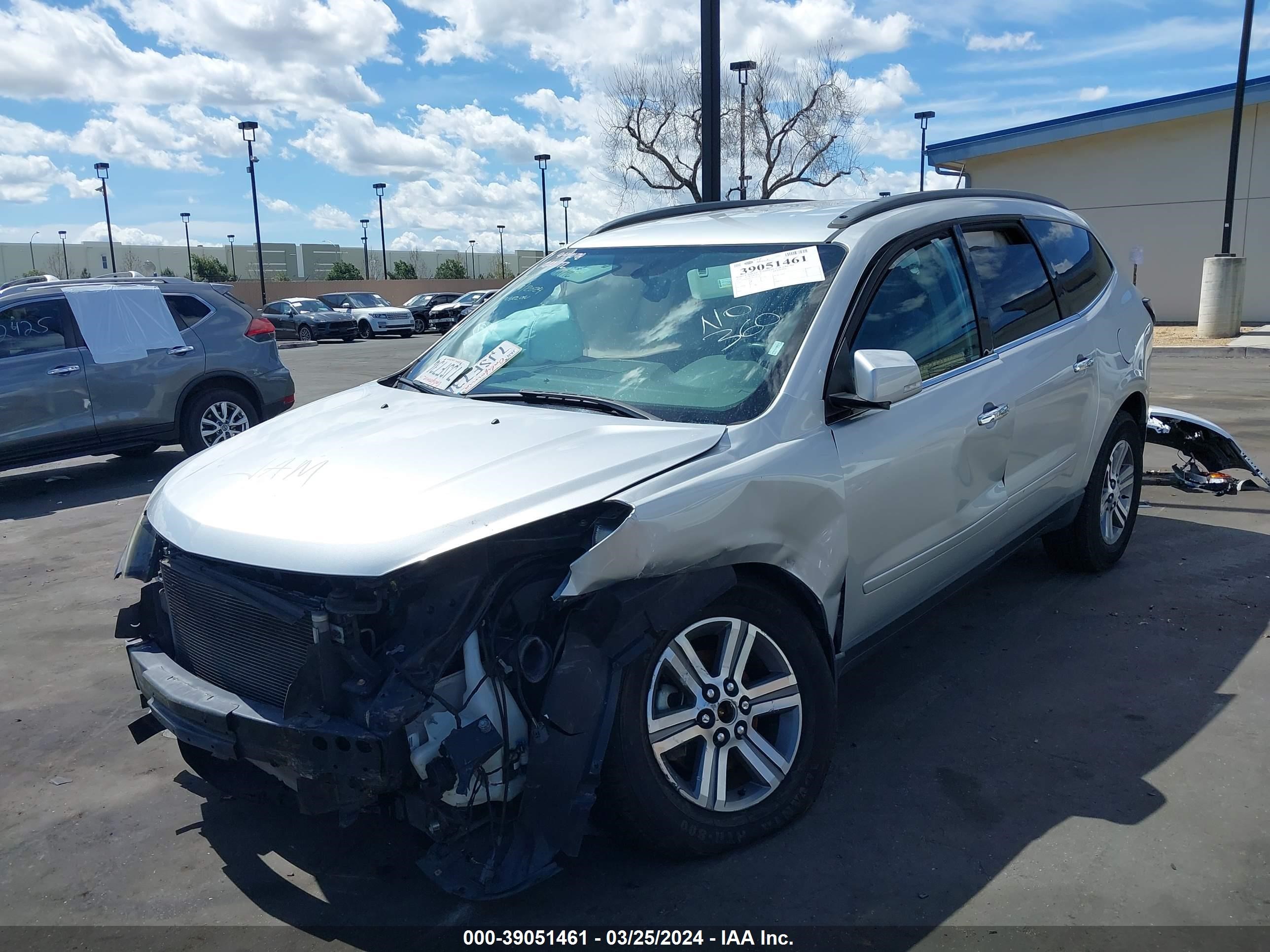 Photo 1 VIN: 1GNKRHKD1FJ264528 - CHEVROLET TRAVERSE 