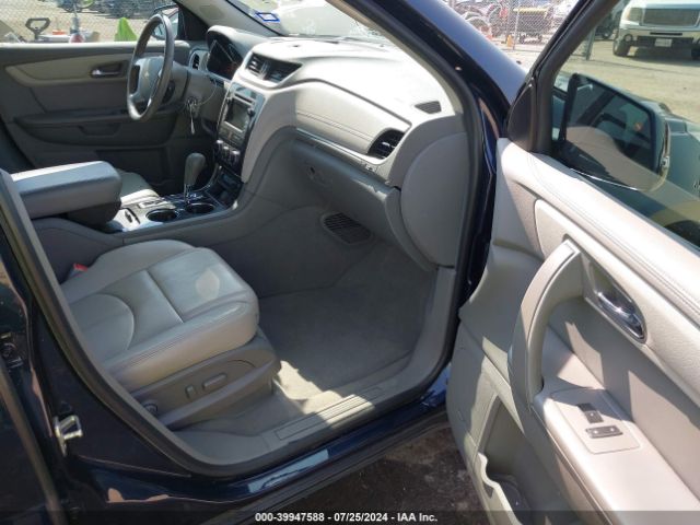 Photo 4 VIN: 1GNKRHKD1GJ288264 - CHEVROLET TRAVERSE 