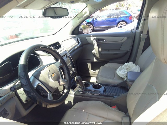 Photo 4 VIN: 1GNKRHKD2FJ110149 - CHEVROLET TRAVERSE 