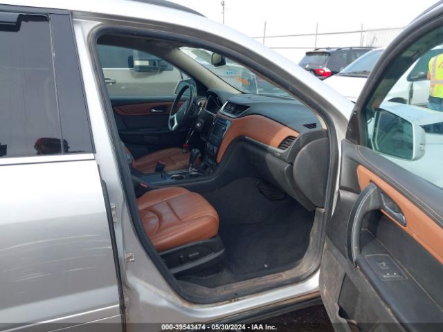 Photo 4 VIN: 1GNKRHKD2FJ288238 - CHEVROLET TRAVERSE 