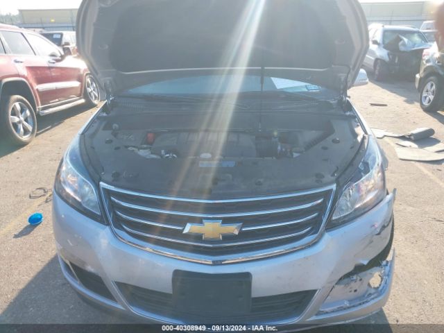 Photo 9 VIN: 1GNKRHKD2GJ180221 - CHEVROLET TRAVERSE 