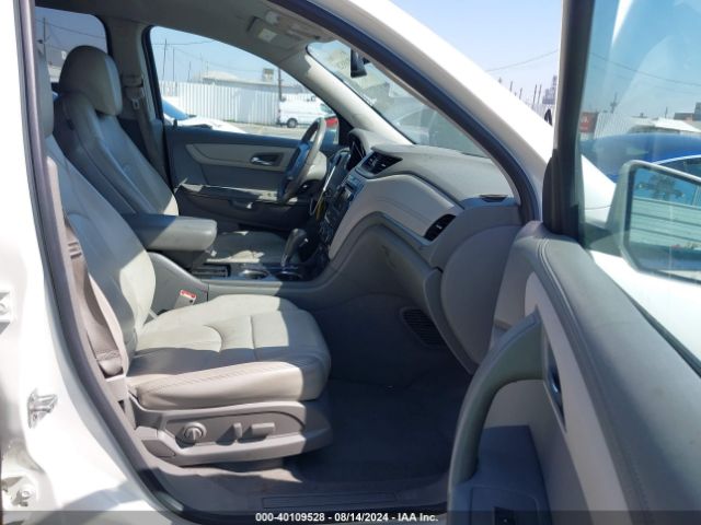 Photo 4 VIN: 1GNKRHKD3FJ329783 - CHEVROLET TRAVERSE 