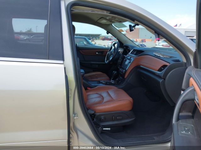 Photo 4 VIN: 1GNKRHKD4GJ255209 - CHEVROLET TRAVERSE 