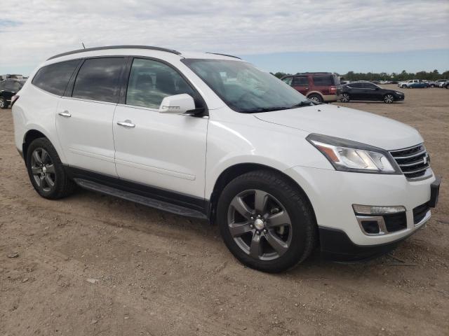 Photo 3 VIN: 1GNKRHKD5HJ174740 - CHEVROLET TRAVERSE 