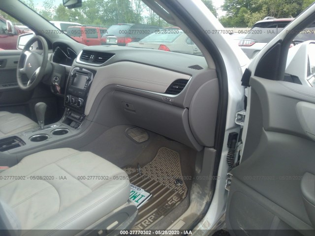 Photo 4 VIN: 1GNKRHKD9HJ345375 - CHEVROLET TRAVERSE 