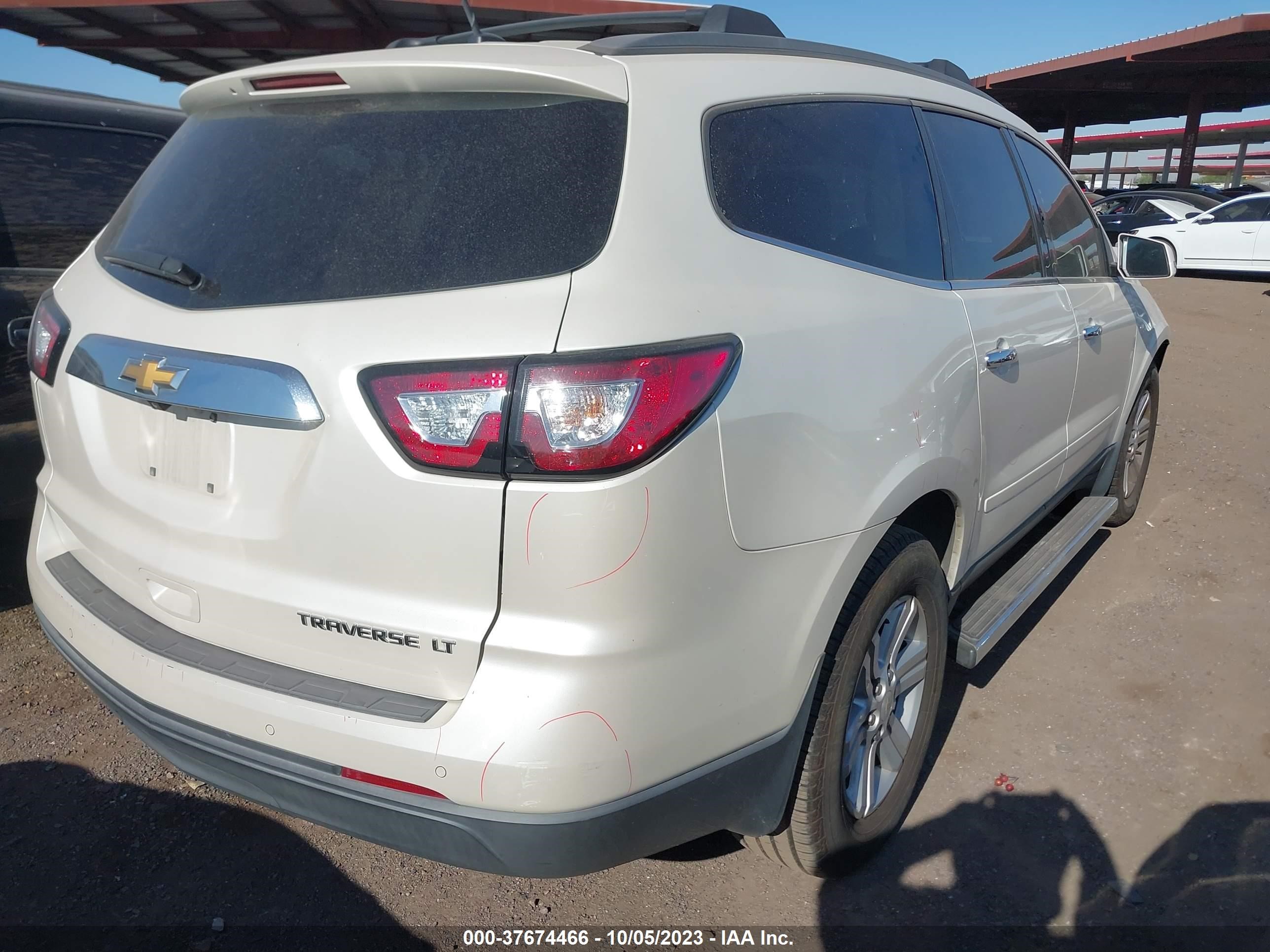 Photo 3 VIN: 1GNKRHKDXEJ221434 - CHEVROLET TRAVERSE 