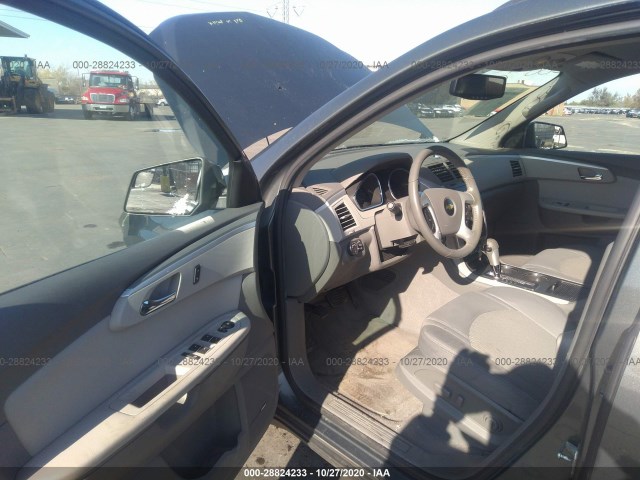 Photo 4 VIN: 1GNKRJED0BJ187101 - CHEVROLET TRAVERSE 