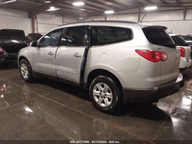 Photo 2 VIN: 1GNKRJED0CJ111914 - CHEVROLET TRAVERSE 