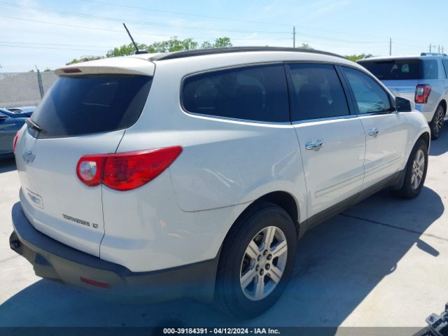 Photo 3 VIN: 1GNKRJED3BJ129824 - CHEVROLET TRAVERSE 