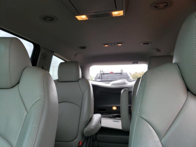 Photo 9 VIN: 1GNKRJED3BJ214436 - CHEVROLET TRAVERSE 