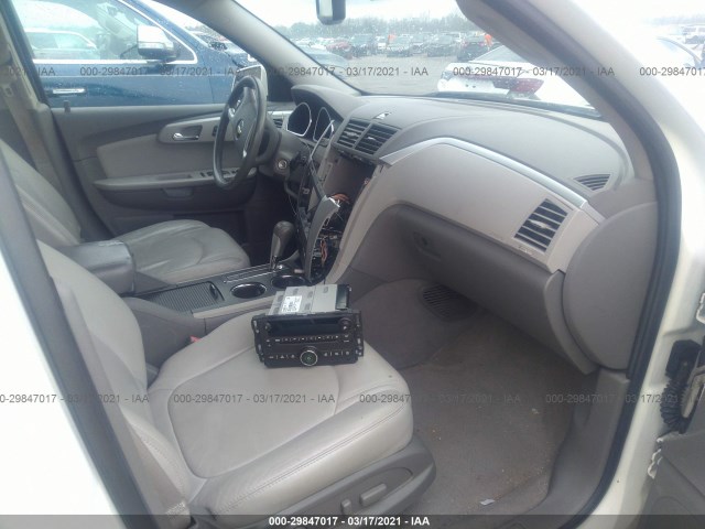 Photo 4 VIN: 1GNKRJED4BJ125829 - CHEVROLET TRAVERSE 