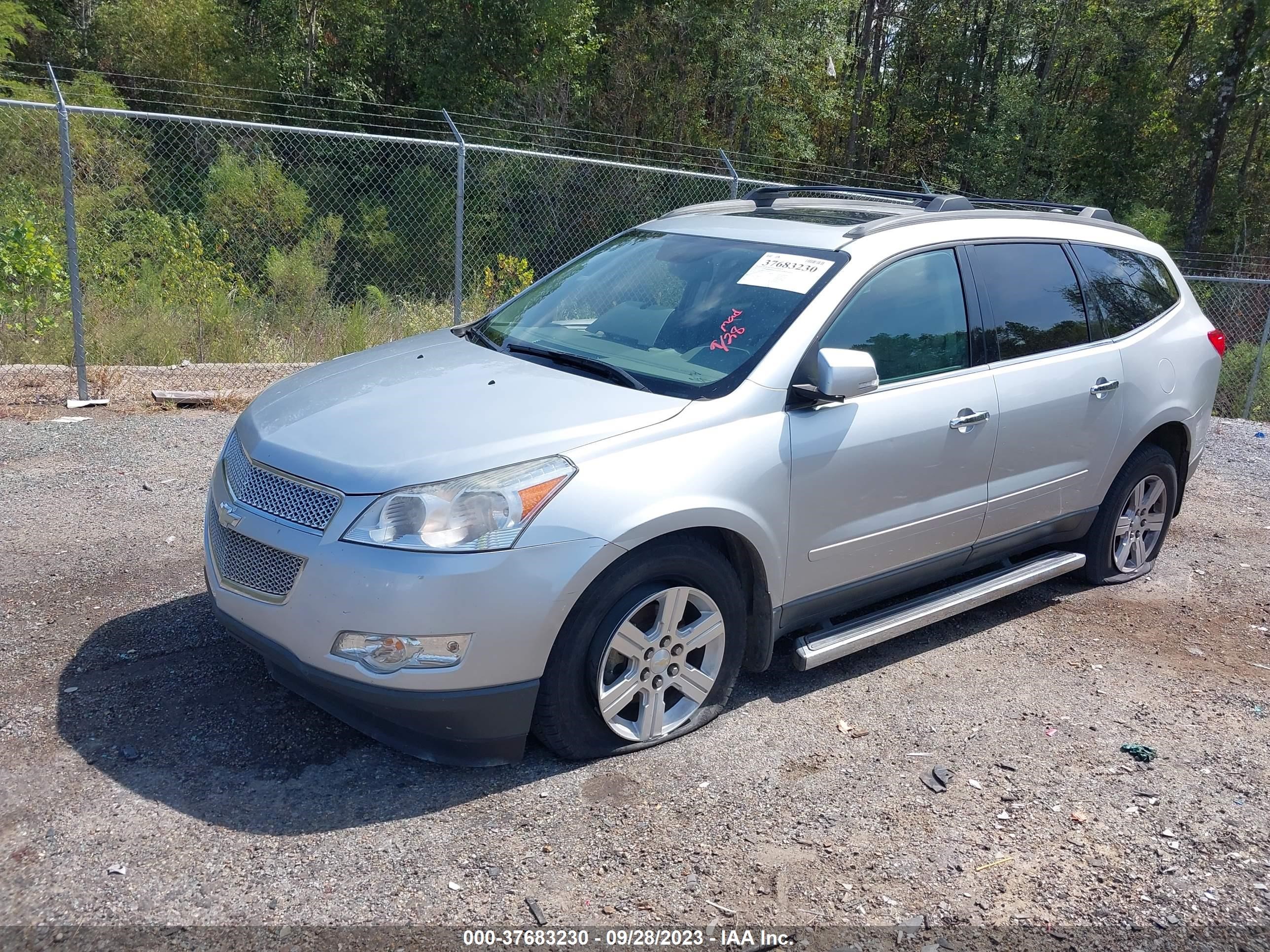 Photo 1 VIN: 1GNKRJED5CJ139207 - CHEVROLET TRAVERSE 