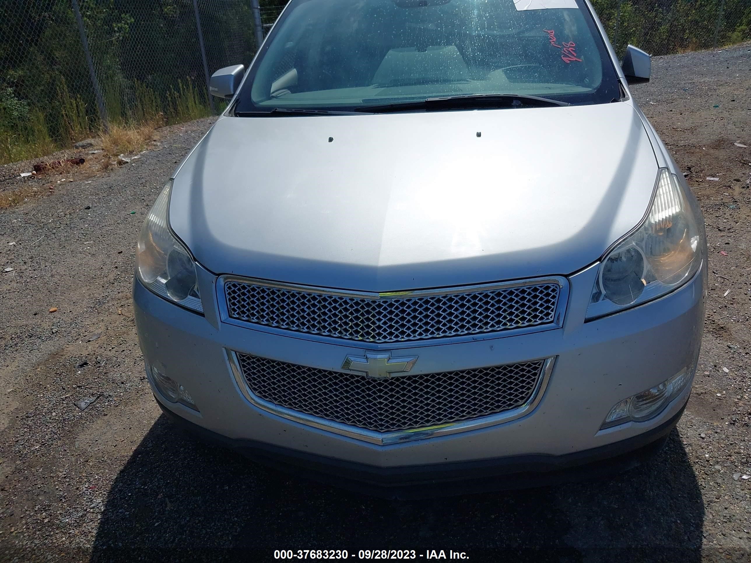 Photo 11 VIN: 1GNKRJED5CJ139207 - CHEVROLET TRAVERSE 