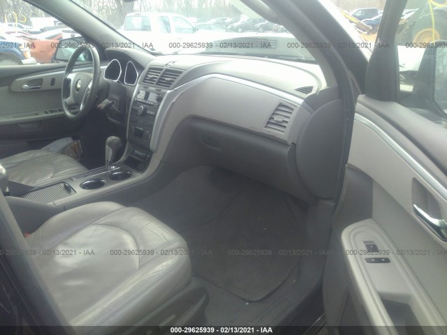 Photo 4 VIN: 1GNKRJED9BJ139872 - CHEVROLET TRAVERSE 