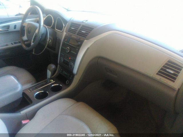 Photo 4 VIN: 1GNKRJED9BJ216661 - CHEVROLET TRAVERSE 