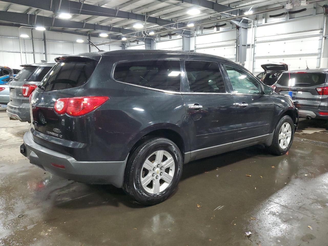 Photo 2 VIN: 1GNKRJEDXCJ312039 - CHEVROLET TRAVERSE 