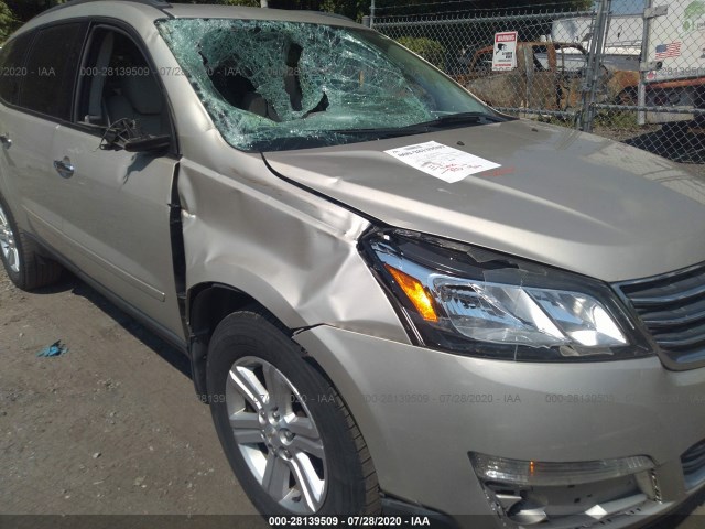 Photo 5 VIN: 1GNKRJKD0DJ142537 - CHEVROLET TRAVERSE 