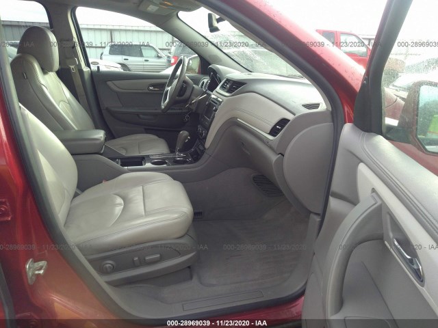 Photo 4 VIN: 1GNKRJKD1DJ137511 - CHEVROLET TRAVERSE 