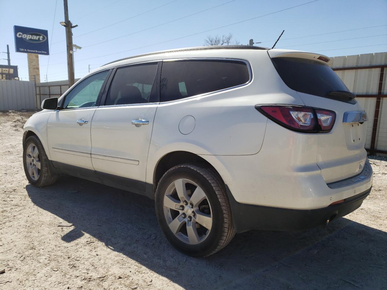 Photo 1 VIN: 1GNKRJKD1FJ141223 - CHEVROLET TRAVERSE 