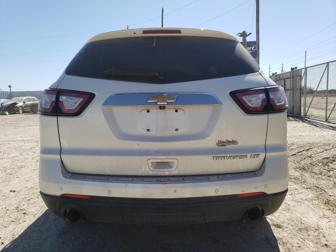 Photo 5 VIN: 1GNKRJKD1FJ141223 - CHEVROLET TRAVERSE 